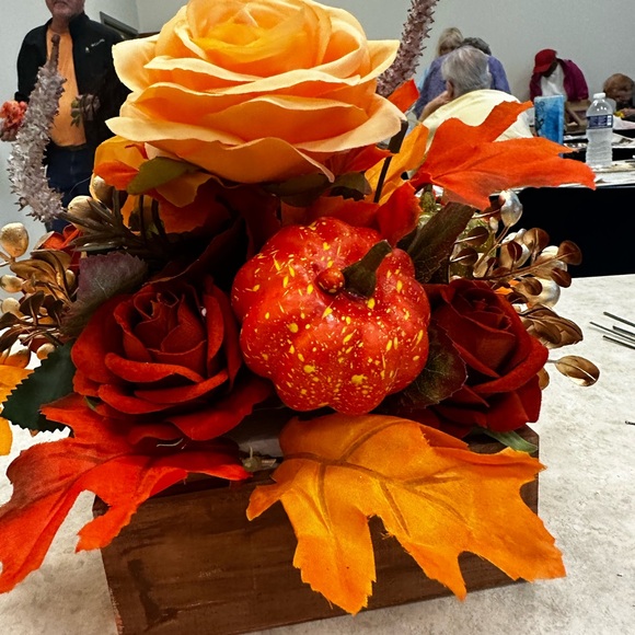 Fall arrangement - Picture 1 of 1